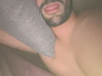 jeunehomme33 webcam model