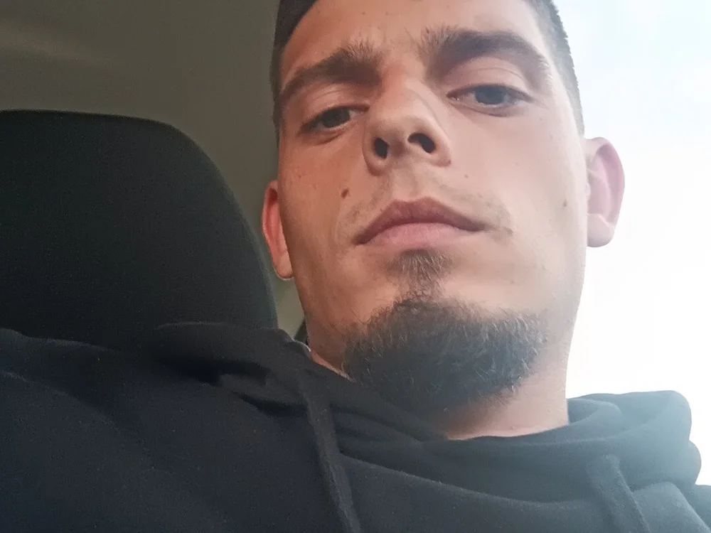 Gqby67's Offline Chat Room