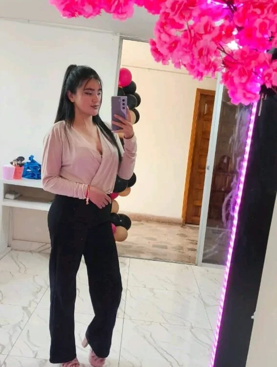 Офлайн-чат XXX stefany_hyl