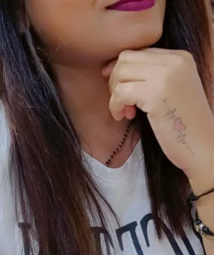 Naughty_rosy Adlı Modelin Çevrimdışı XXX Sohbeti