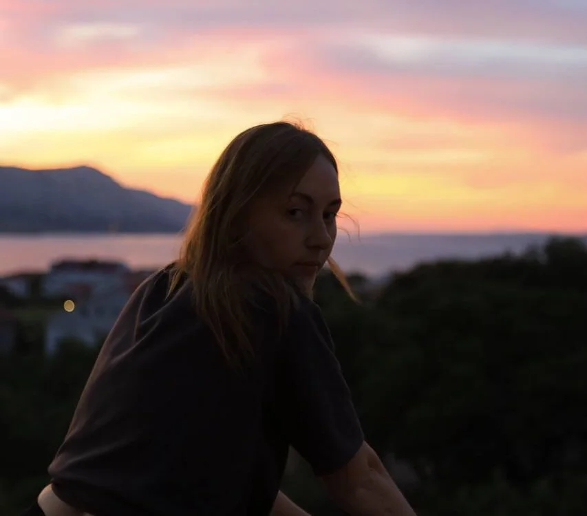 LiaSeass_'s Offline XXX Chat