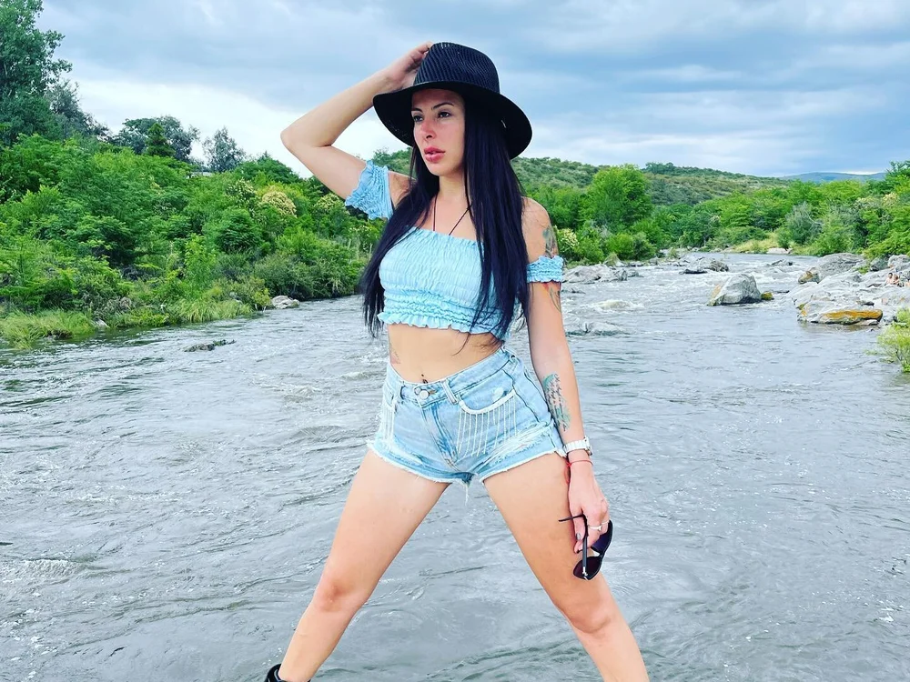 estefiiii777's Offline XXX Chat