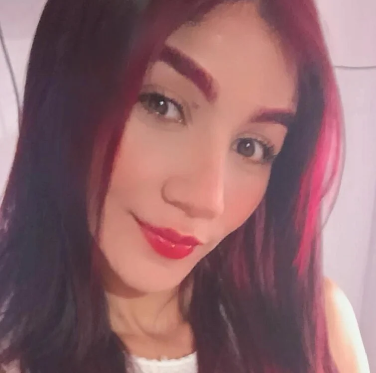 CandyHot_26's Offline Chat Room
