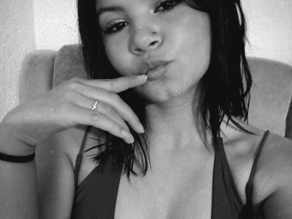 megan___cute's Offline XXX Chat