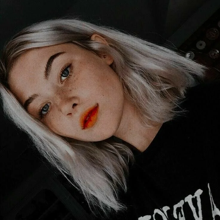 Lola_Dance's Offline XXX Chat