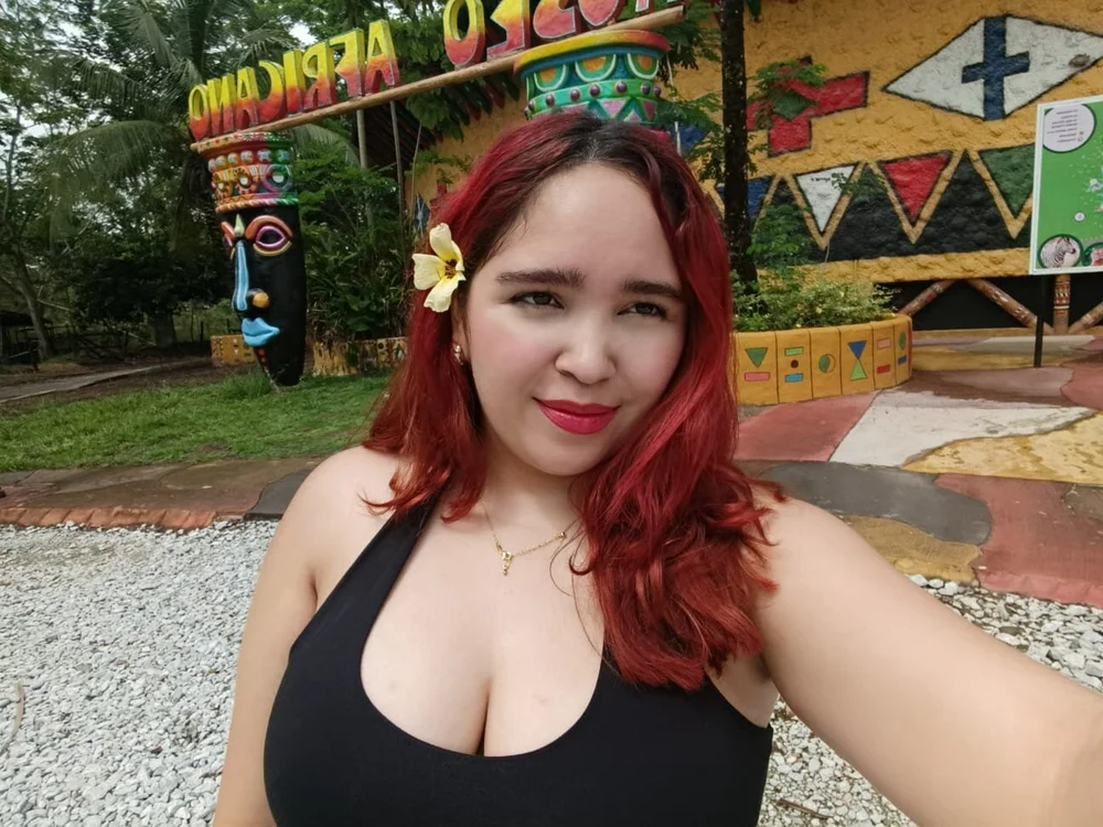 Offline XXX chat Isa_tourres