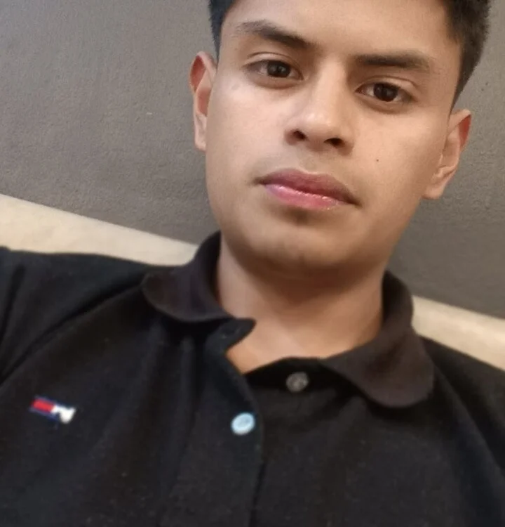 msterios: συνομιλία ΧΧΧ εκτός σύνδεσης