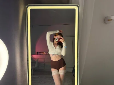 GingerEva private show