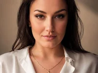 ElisLoveq's Live XXX Chat