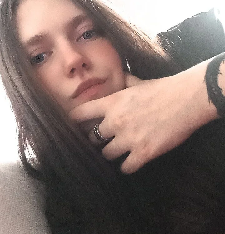 DreamyDamsel offline chatrum