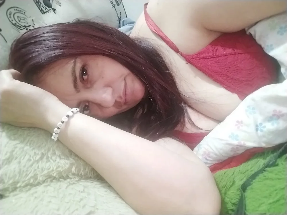 YourSexyRedhead's Offline XXX Chat