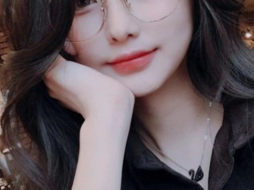 EYA_24's Offline XXX Chat