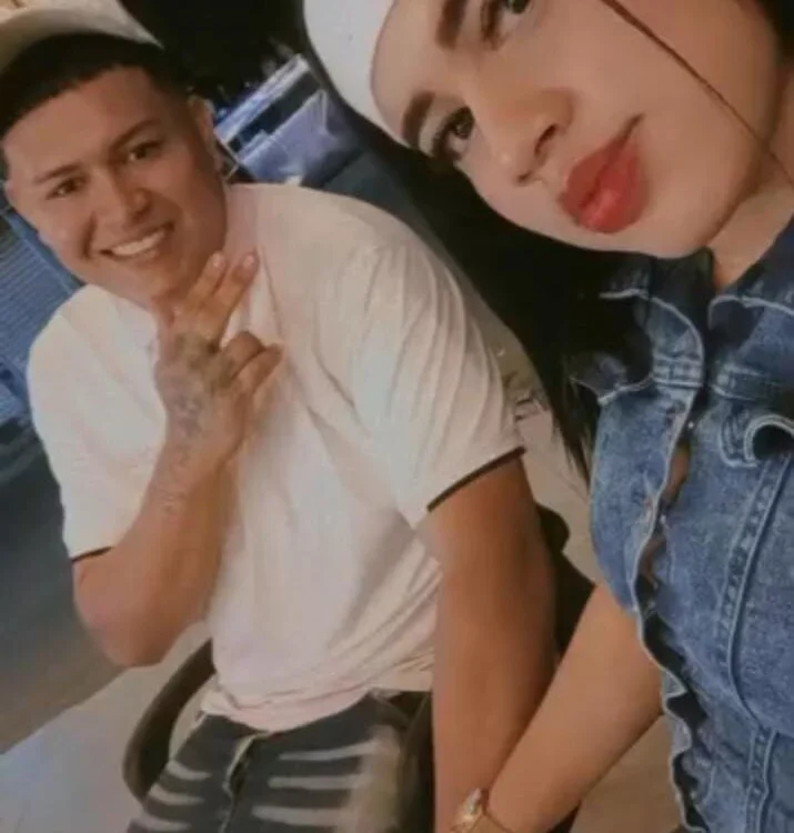 Mia_and_nick Offline XXX Chat