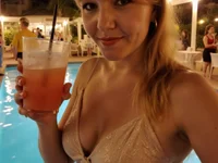 Kirra_Salute's webcam live show