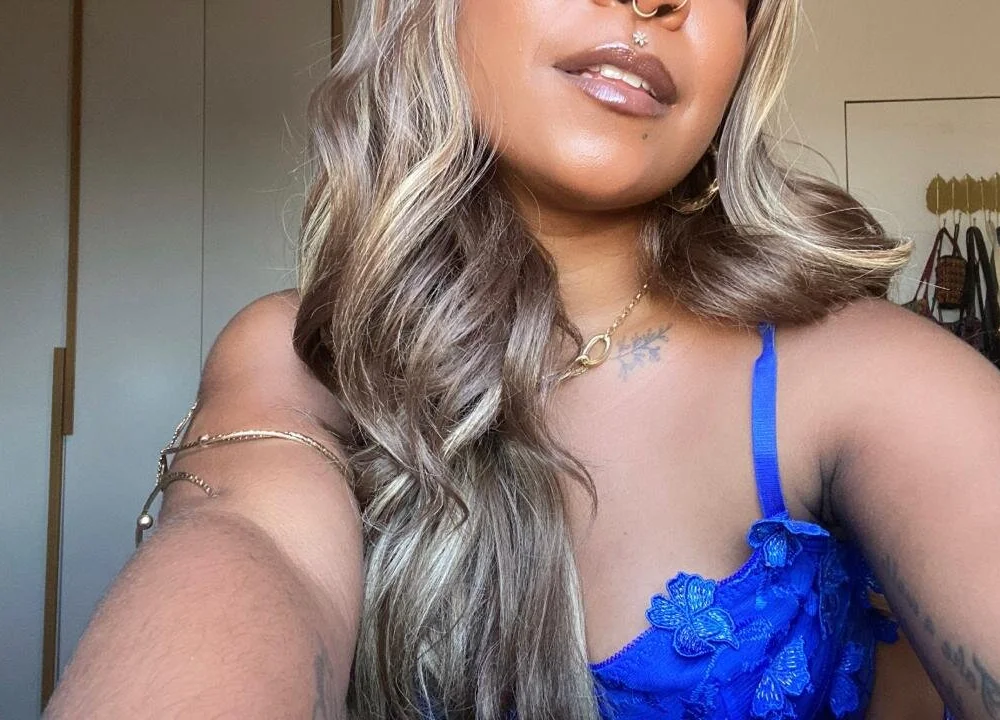 Goddessfox__: офлайн-секс-чат