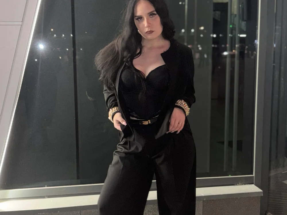 Offline XXX chat DeloresSaberi