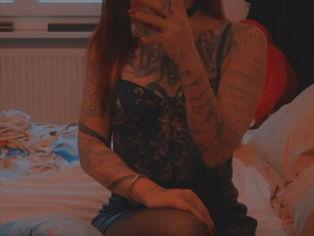 Kaymi3223n Offline XXX chat