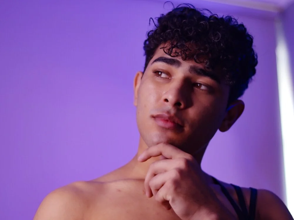 LucasCarterr_のオフラインXXXチャット