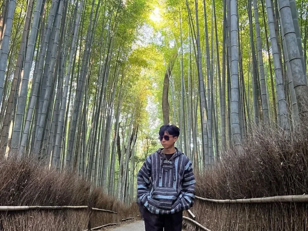 johnnydoe855 離線 XXX 聊天