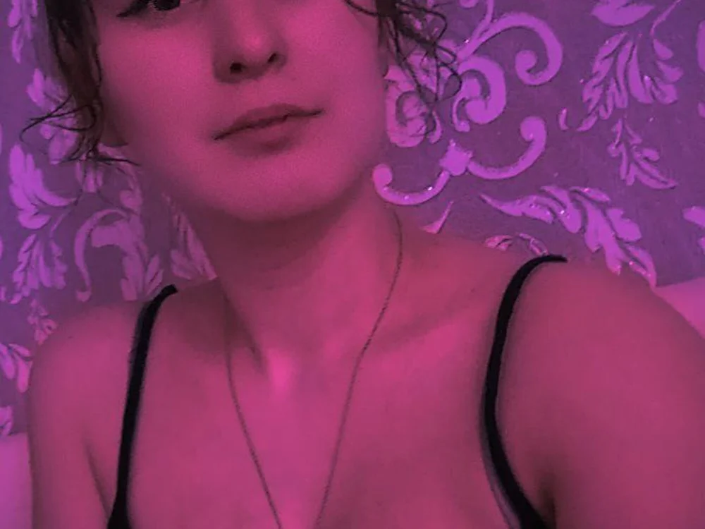 SunnCharton's Offline XXX Chat