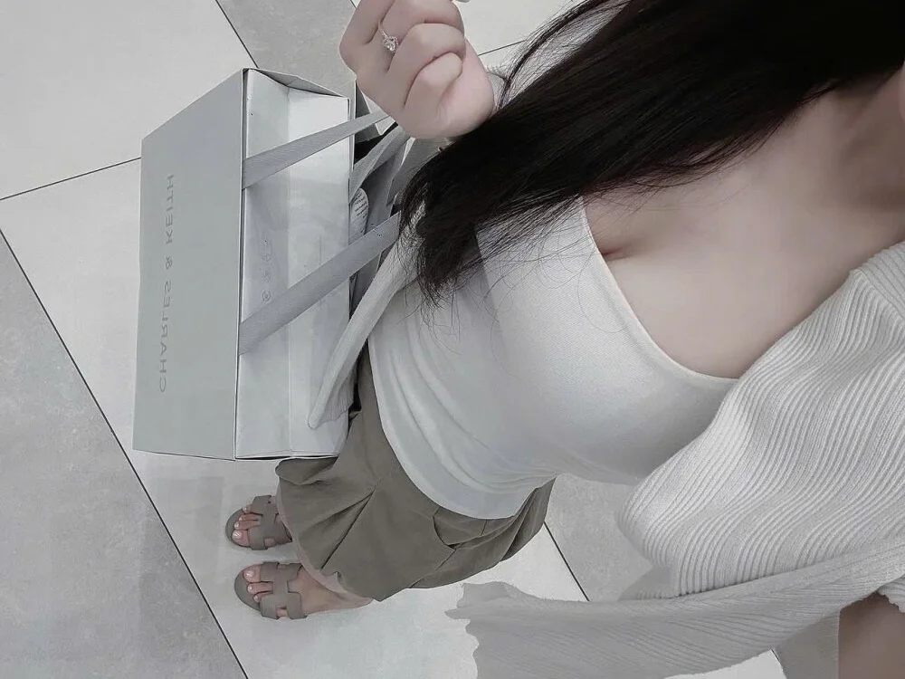 Boobyy-Bae Adlı Modelin Çevrimdışı XXX Sohbeti