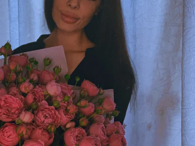 Bella_R0se on StripChat