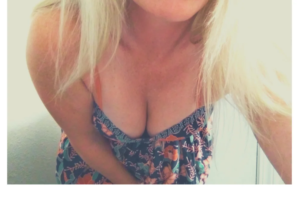 LoveSaraChristinen Offline XXX chat