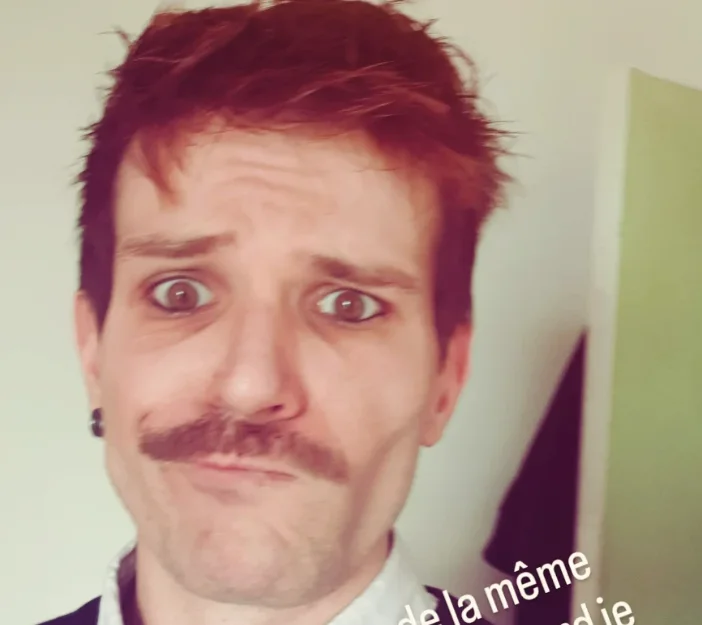 Offline XXX chat modela SelfSoleil