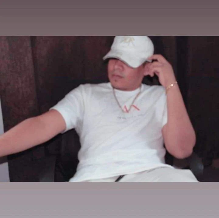 Sr_CobraHot Adlı Modelin Çevrimdışı XXX Sohbeti