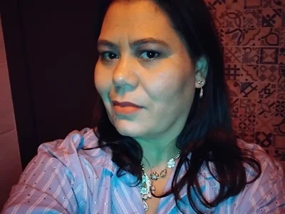 parisbrasilfemme webcam preview