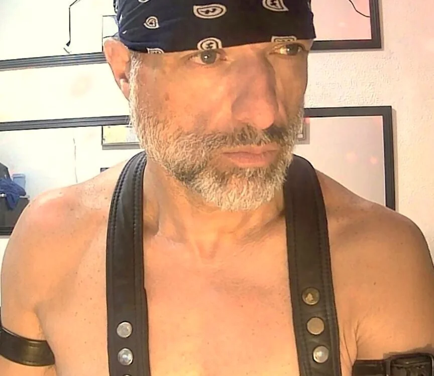 RawVerseLatinoUncut's Offline XXX Chat