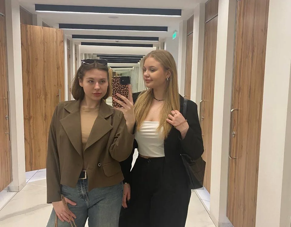 DarleneDredge's Offline XXX Chat