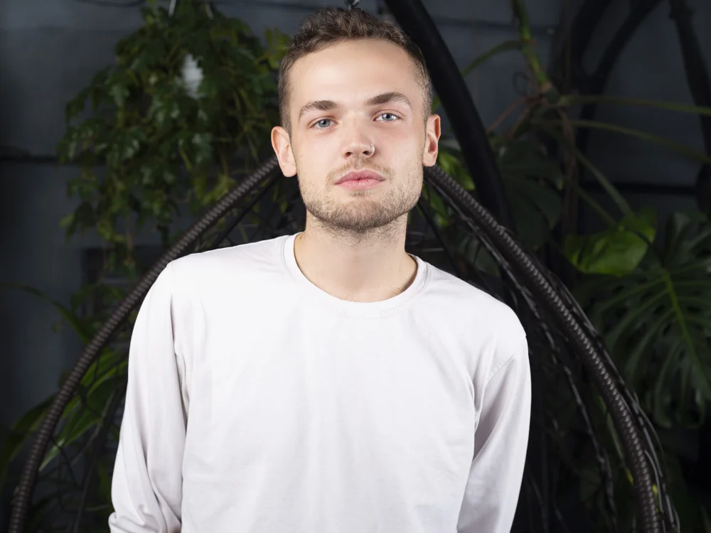 YoursDecember's Offline XXX Chat