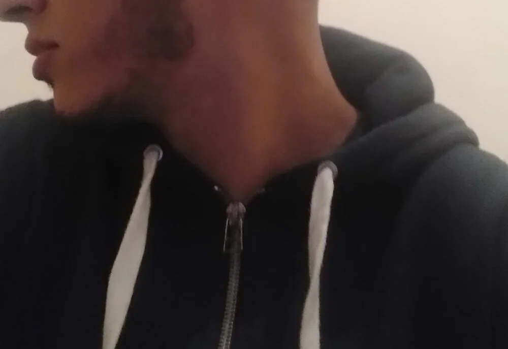 naghmi12 离线XXX聊天