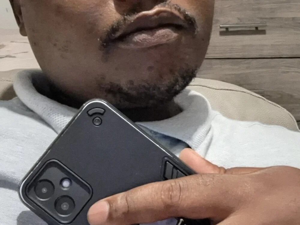 แชท XXX ออฟไลน์ของ SphehZwide