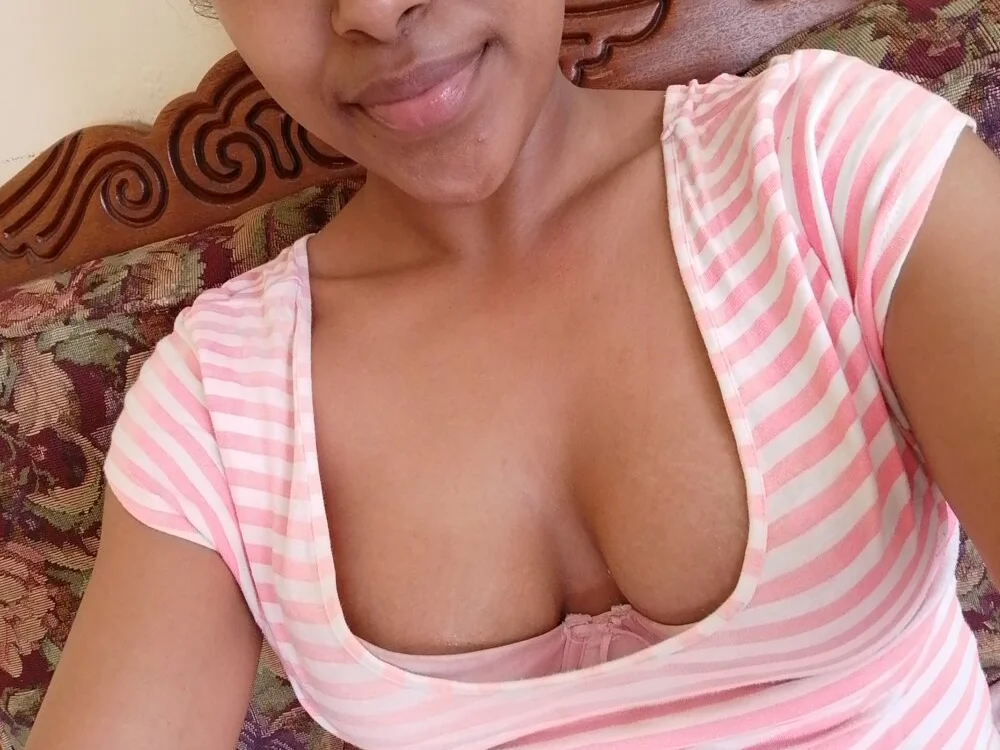 XIndian_Butterfly4uX Offline XXX Chat