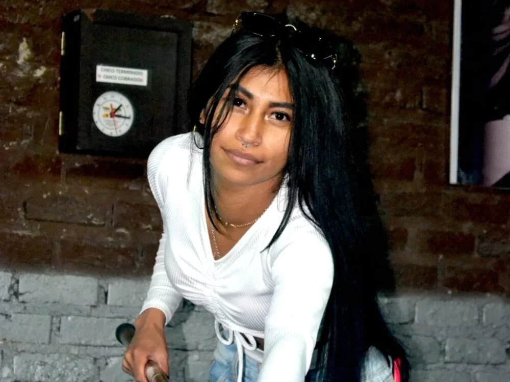 Keahilani_'s Offline XXX Chat