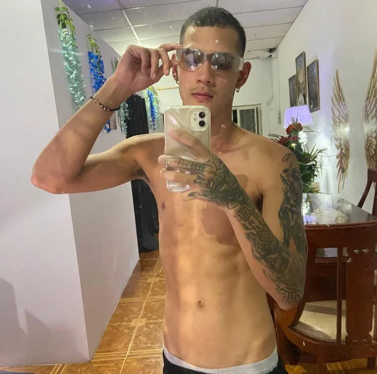 Justin_rain's Offline XXX Chat