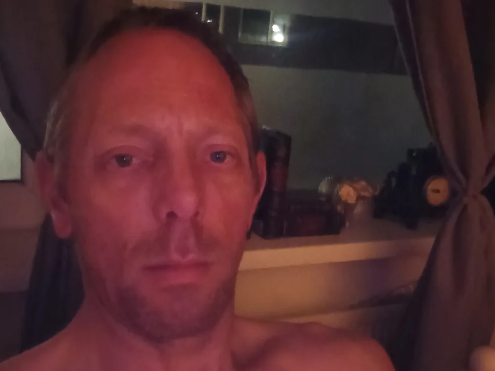 jongen_ehv Offline XXX Chat