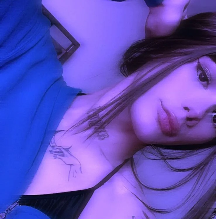 BunnyHotsx's Offline XXX Chat