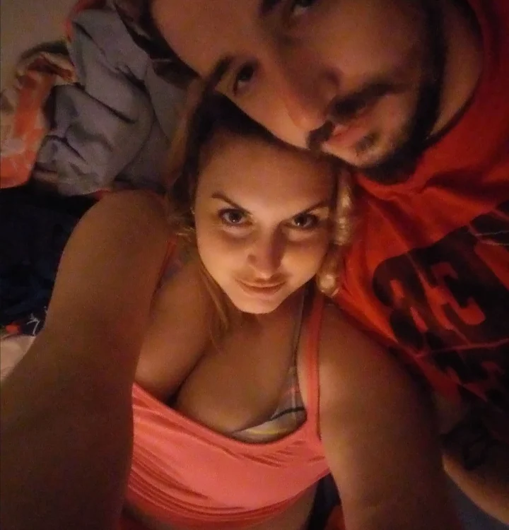 Posed2biNLuv's Offline XXX Chat
