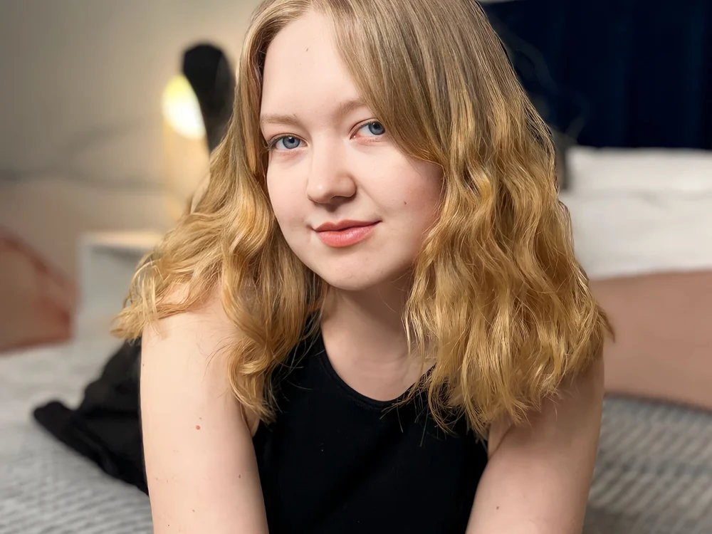 MollyAltman's Offline Chat Room