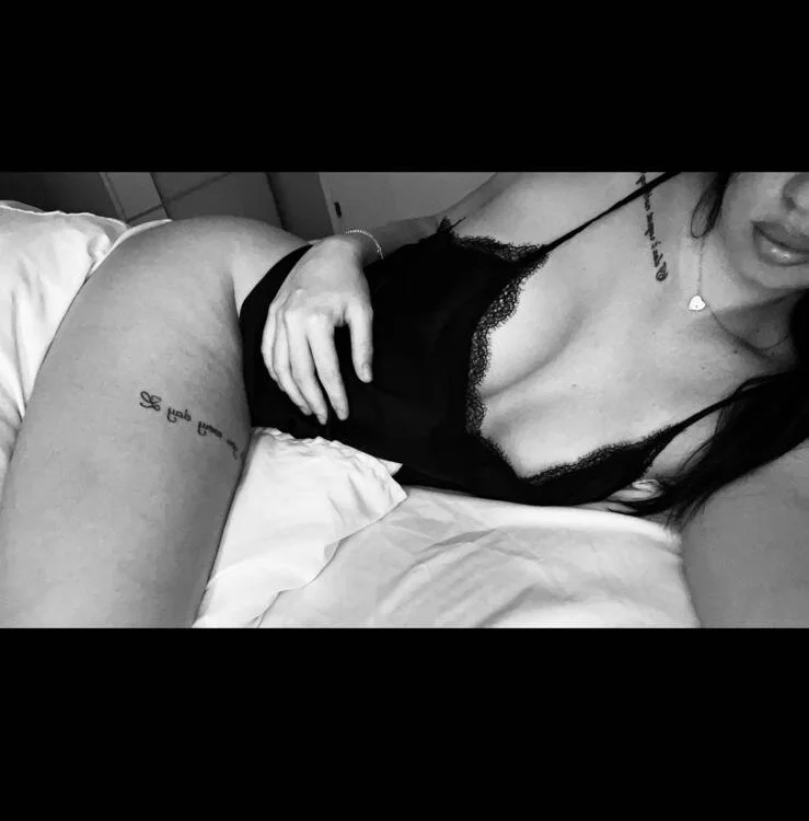 ห้องแชทออฟไลน์ของ Lana_Rae