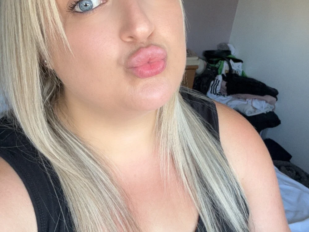 ERIN_BLUEEYES30's Offline XXX Chat