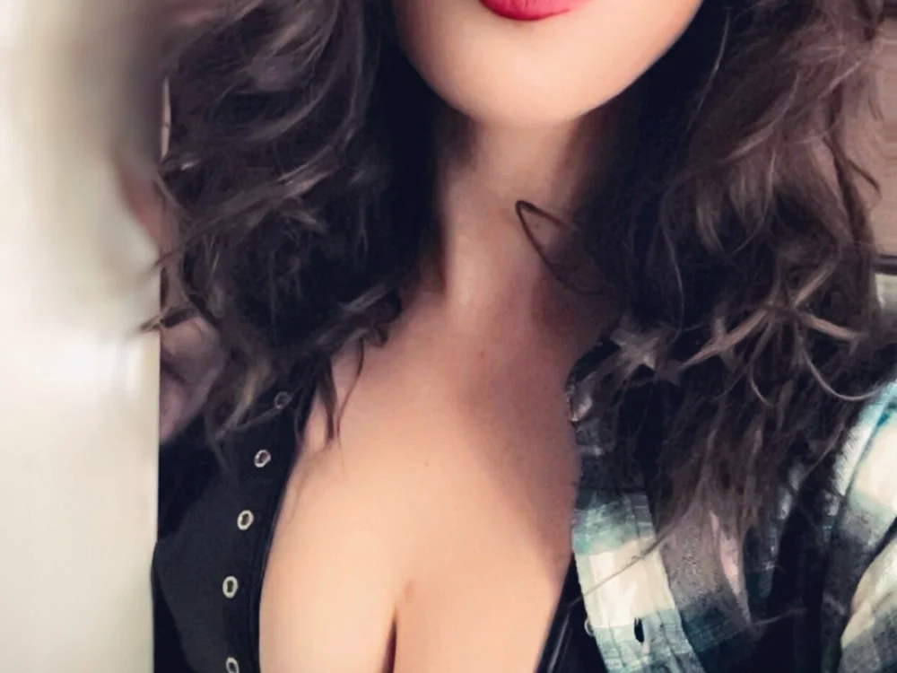 SequoiaRayne's Offline Chat Room