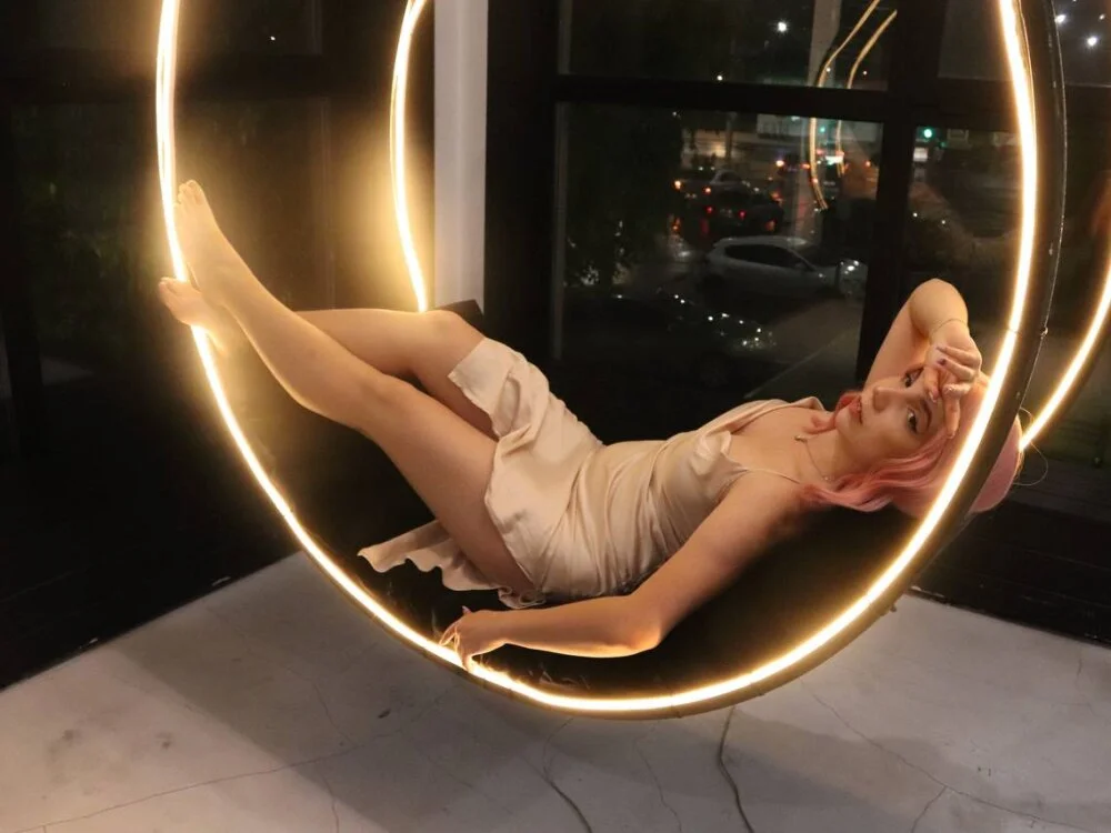 KindHazelHere_ Offline XXX Chat