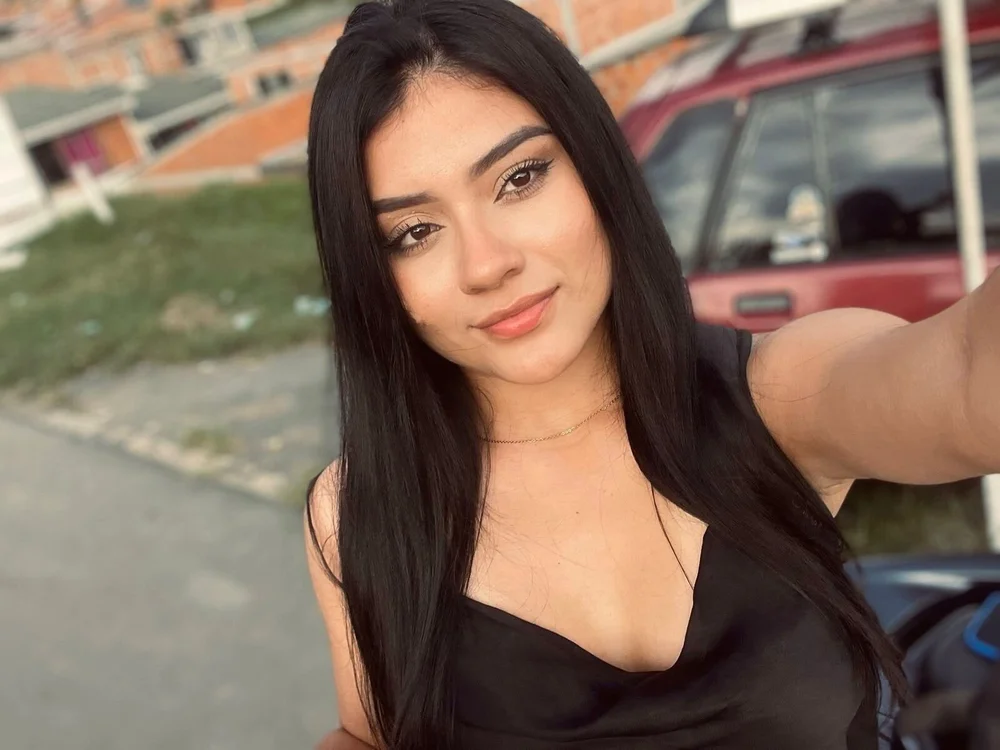 ThiaraSweett offline chatrum