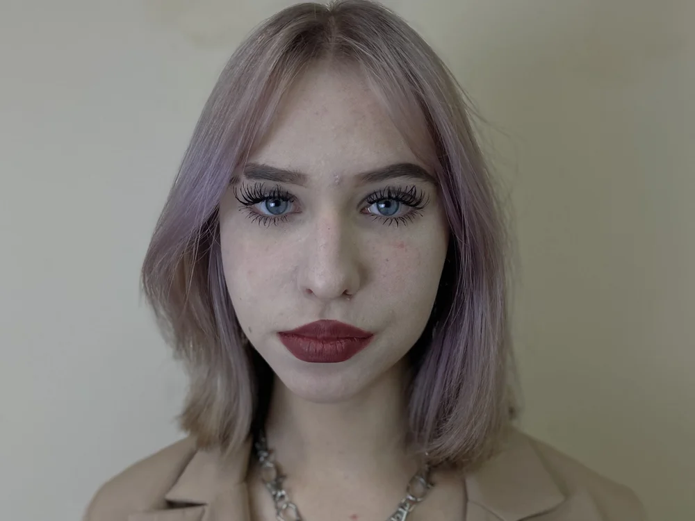 LoisAshmore offline chatrum