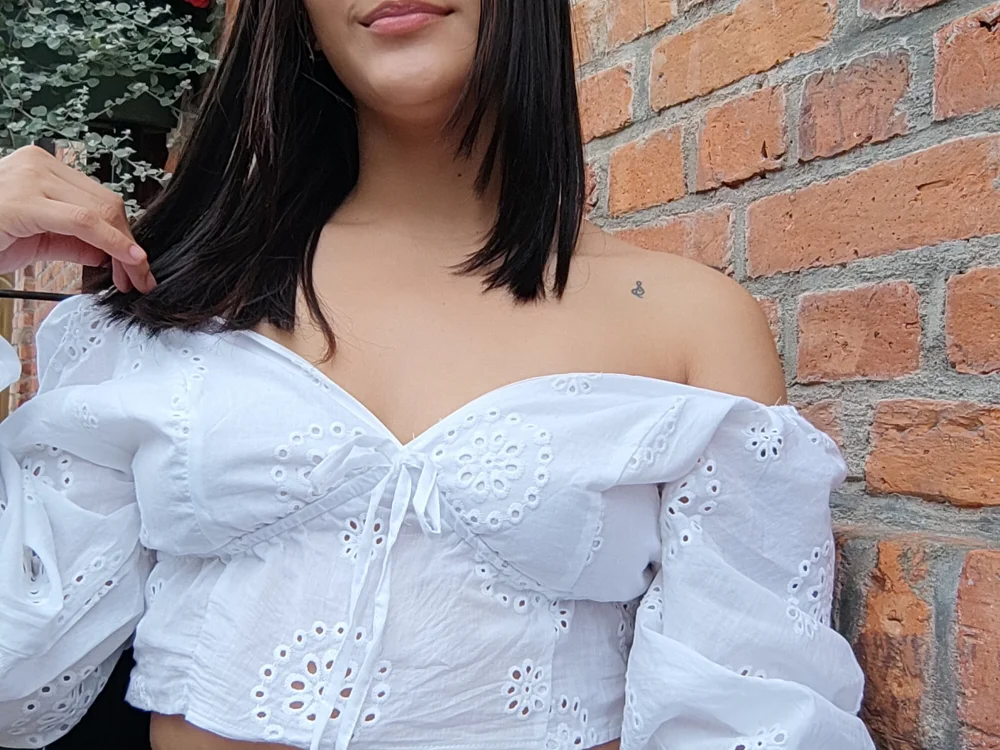 mia_sofia_girl's Offline Chat Room