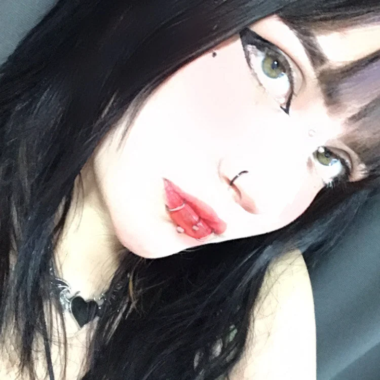 _Pretty_face19's Offline XXX Chat